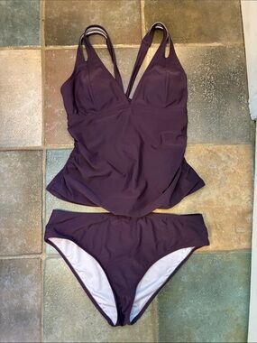 Women’s V-Neck Tankini Set in Deep Plum